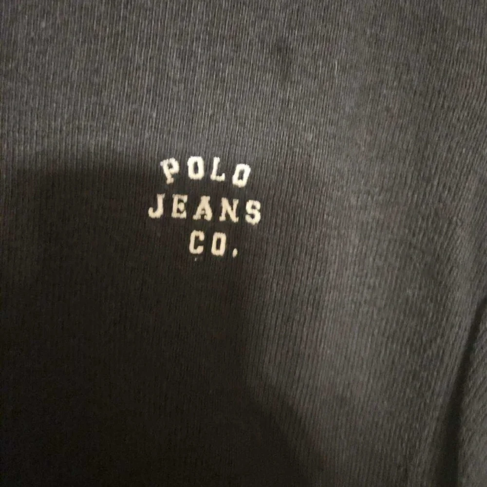 Polo by Ralph Lauren Men's V-Neck Sweater in‎ Black